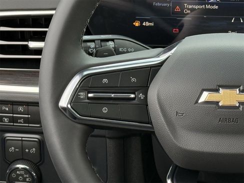 New 2026 Chevrolet Suburban LT image 12