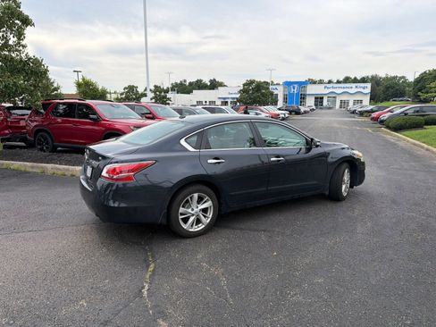 Used 2015 Nissan Altima 2.5 SL FWD image 11