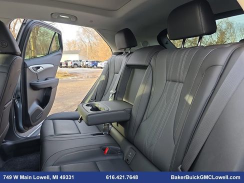 Used 2025 Buick Envision Avenir image 14