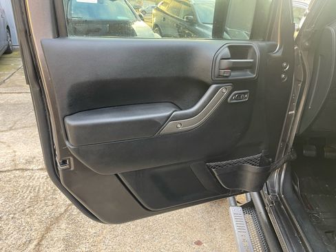 Used 2017 Jeep Wrangler Unlimited Sport w/ Quick Order Package 23S image 6