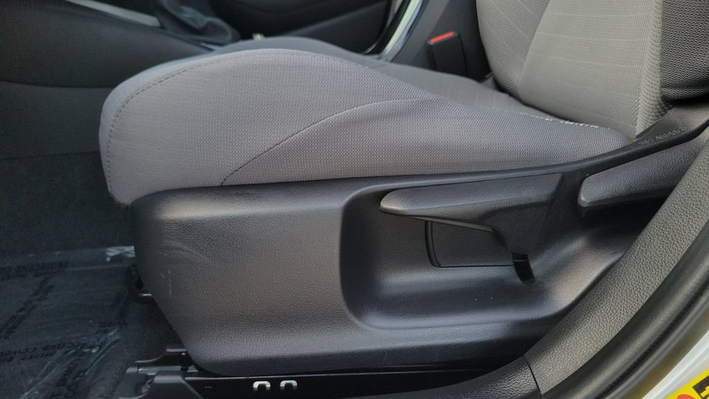 Certified 2025 Toyota Corolla SE FWD image 16
