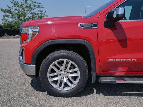 Used 2022 GMC Sierra 1500 SLT w/ SLT Premium Package AWD/4WD image 11