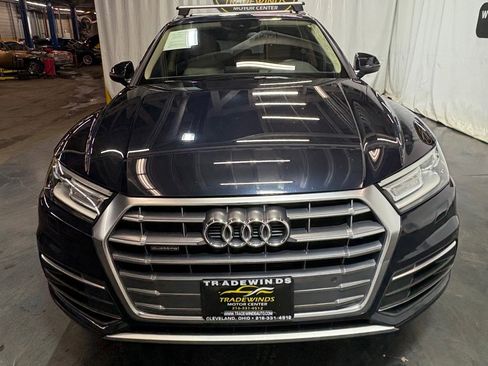Used 2020 Audi Q5 2.0T Premium w/ Convenience Package image 2