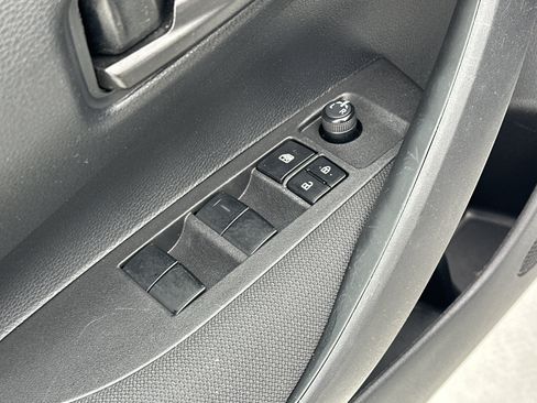 Certified 2024 Toyota Corolla LE image 15