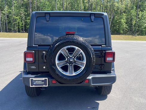 Used 2020 Jeep Wrangler Unlimited Sahara image 6