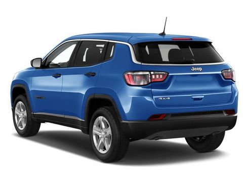 Used 2025 Jeep Compass Sport AWD/4WD image 2