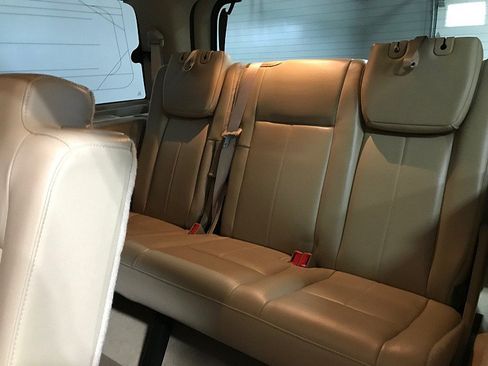 Used 2013 Ford Expedition XLT RWD image 19