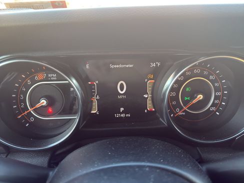 Used 2023 Jeep Wrangler Unlimited Sport image 3