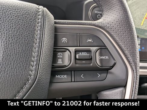 Used 2025 Toyota 4Runner Limited image 30