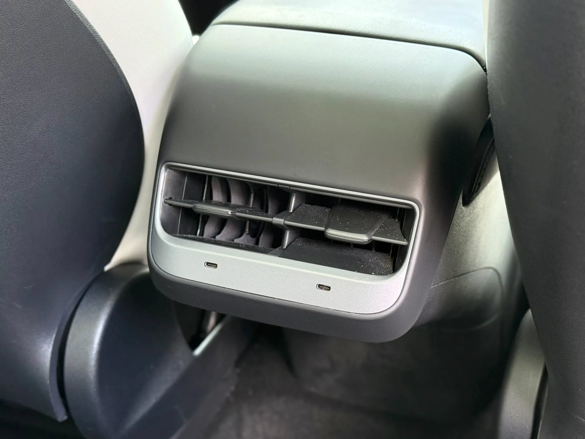 Used 2023 Tesla Model Y AWD image 24
