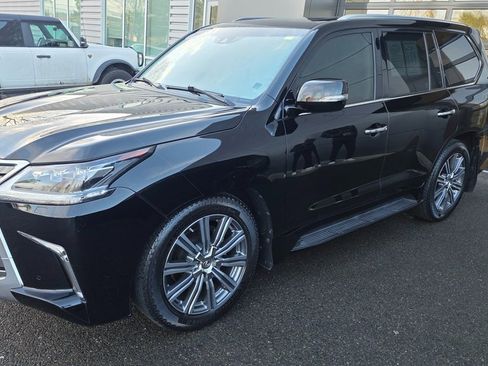 Used 2017 Lexus LX 570 4WD image 6