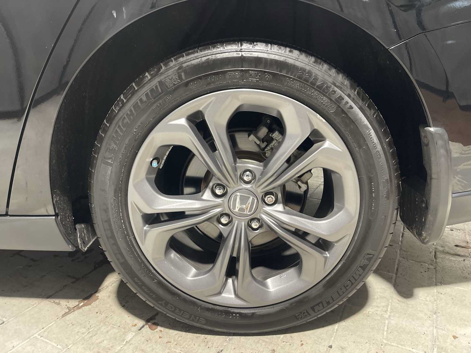 Used 2023 Honda Accord EX image 8