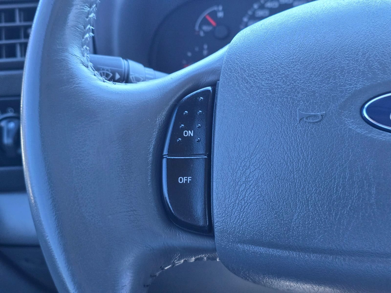 Used 2004 Ford F350 Lariat AWD/4WD image 23