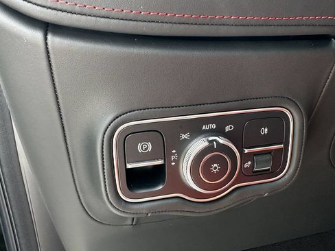 Certified 2025 Mercedes-Benz G 63 AMG 4MATIC image 33
