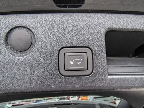 New 2026 GMC Terrain AT4 w/ Convenience Package III image 12