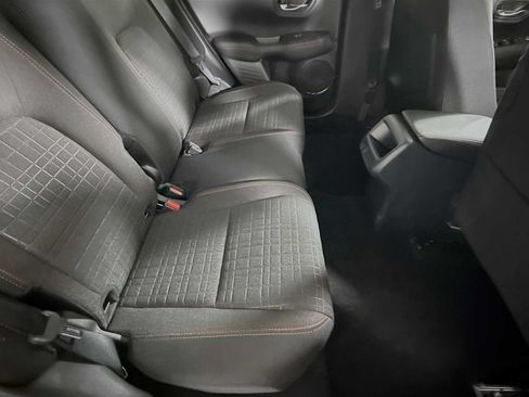 Certified 2025 Honda HR-V Sport image 36