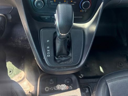 Used 2020 Ford Transit Connect XL FWD image 7