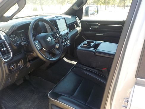 Used 2024 RAM 1500 Laramie AWD/4WD image 14