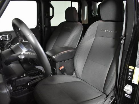 Used 2023 Jeep Gladiator Overland image 8