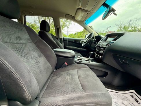 Used 2015 Nissan Pathfinder SV AWD/4WD image 14