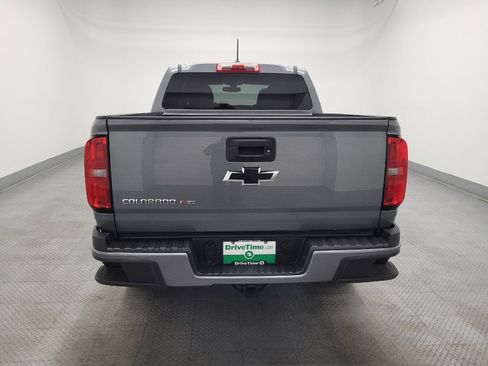 Used 2020 Chevrolet Colorado W/T w/ WT Convenience Package RWD image 6