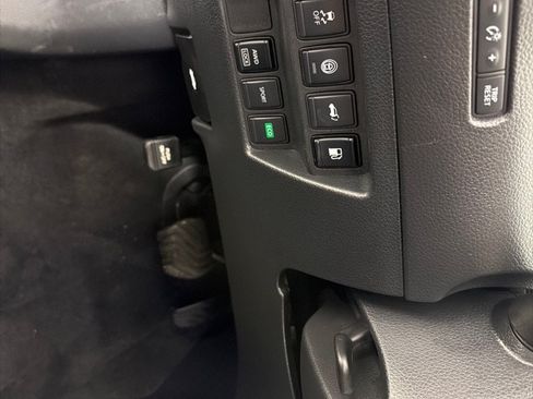 Used 2020 Nissan Rogue SV AWD/4WD image 12