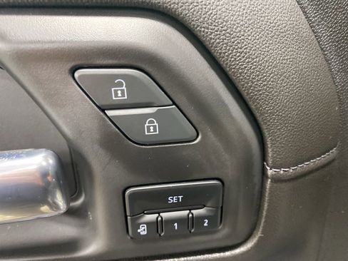 Used 2023 Chevrolet Silverado 3500 High Country w/ Z71 Off-Road Package image 31