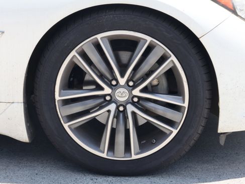 Used 2014 INFINITI Q50 Premium w/ Navigation Package RWD image 11