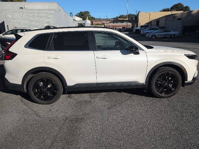 Used 2025 Honda CR-V Sport Touring image 8