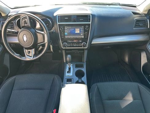 Used 2018 Subaru Outback 2.5i Premium image 22