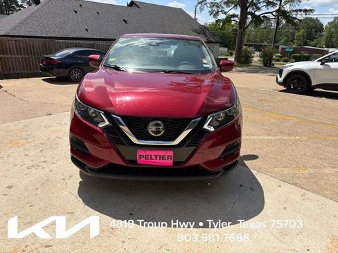 Used 2022 Nissan Rogue Sport S FWD image 2