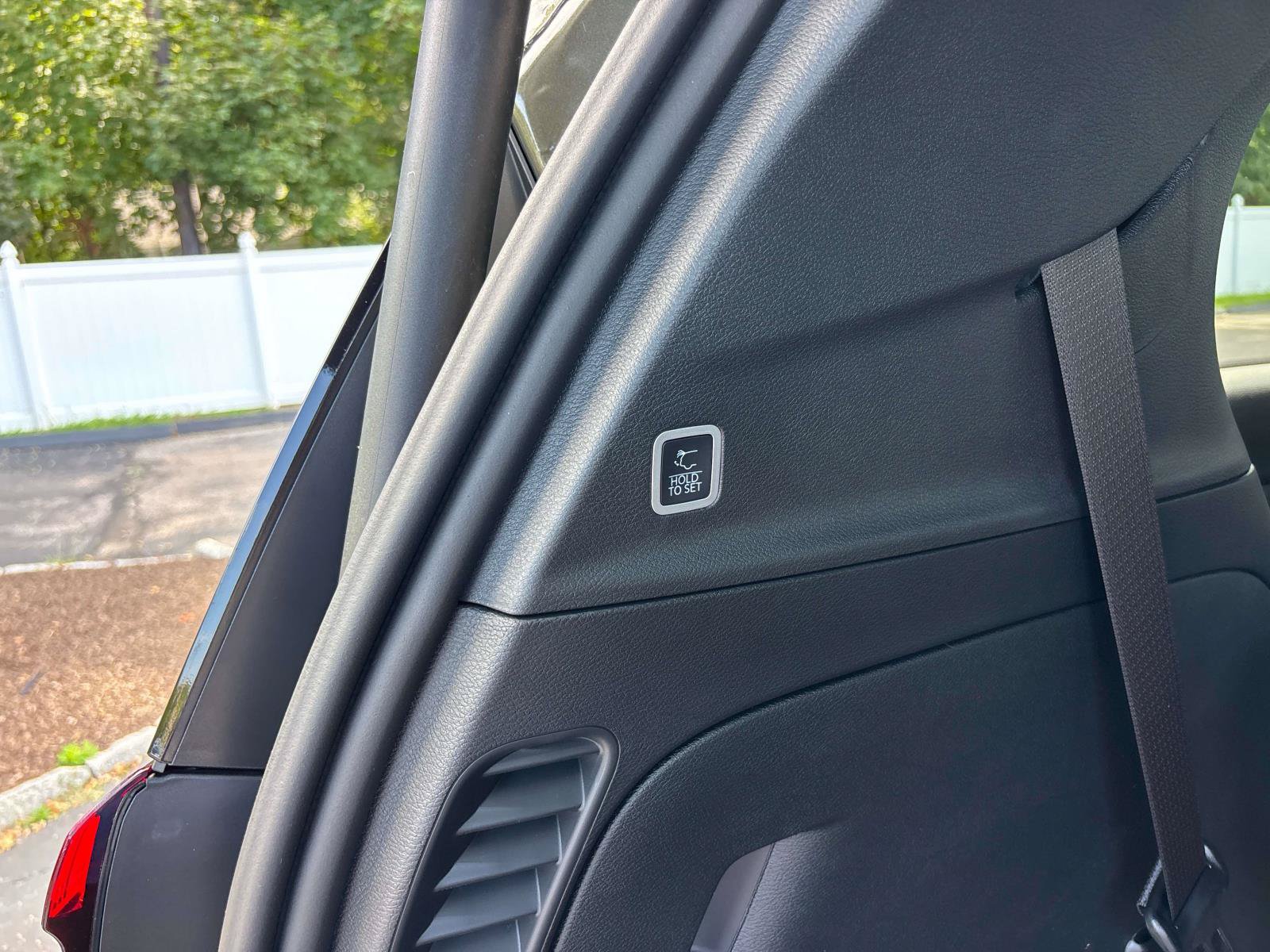 New 2027 Chrysler Pacifica Select FWD image 6