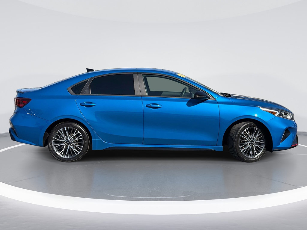 Used 2024 Kia Forte GT-Line w/ GT-Line Premium Package FWD image 3