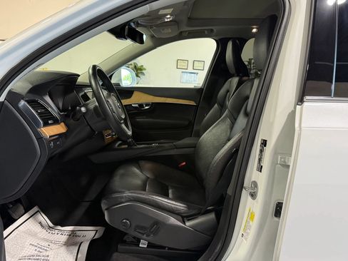 Used 2022 Volvo XC90 T5 Momentum w/ Advanced Package AWD/4WD image 15
