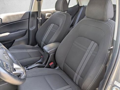Used 2021 Hyundai Venue SEL w/ Cargo Package FWD image 15