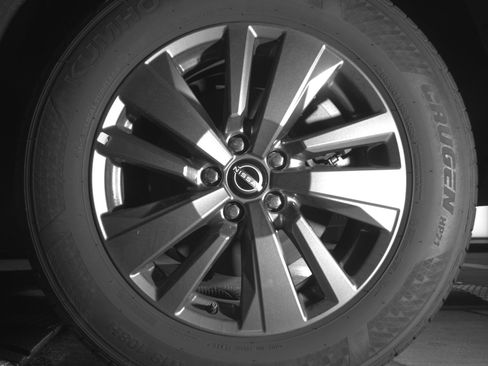 Used 2025 Nissan Pathfinder SV AWD/4WD image 14