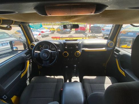 Used 2011 Jeep Wrangler Unlimited Sport image 32