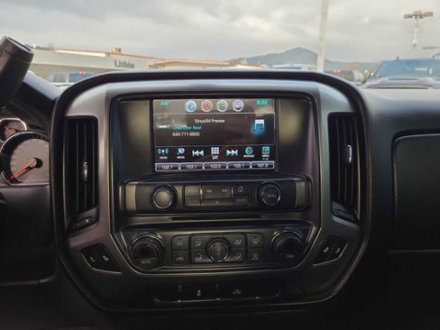 Used 2018 Chevrolet Silverado 1500 LT w/ All Star Edition image 24