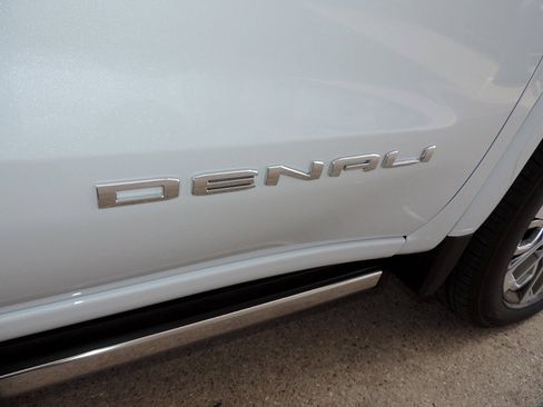 New 2026 GMC Sierra 1500 Denali Ultimate AWD/4WD image 19