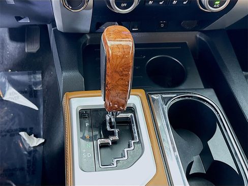 Used 2017 Toyota Tundra Platinum image 10