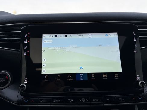 Used 2024 Jeep Wagoneer 4WD w/ Premium Group I image 7