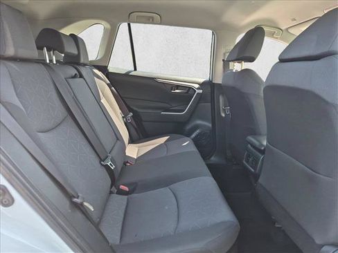 Used 2024 Toyota RAV4 XLE AWD/4WD image 20