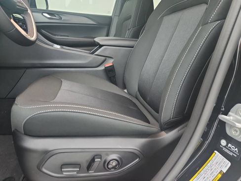 New 2026 Jeep Grand Cherokee L Laredo AWD/4WD image 19