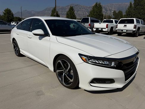 Used 2020 Honda Accord Sport image 9