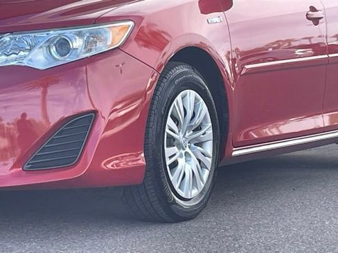 Used 2014 Toyota Camry LE image 21