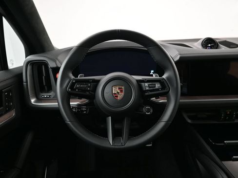 Used 2026 Porsche Cayenne GTS AWD/4WD image 13