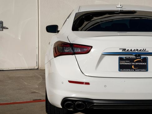 Used 2019 Maserati Ghibli S image 46