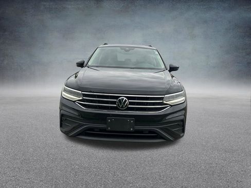 Used 2022 Volkswagen Tiguan S FWD image 8