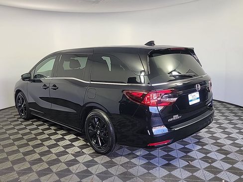 Certified 2023 Honda Odyssey Sport image 9