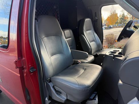 Used 2005 Ford E-350 and Econoline 350 Extended Super Duty image 21